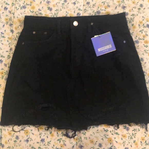 Missguided NWT black a line denim mini skirt - Picture 2 of 4